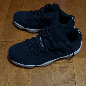 Air Jordan 11 Retro Low ‘RE2PECT’